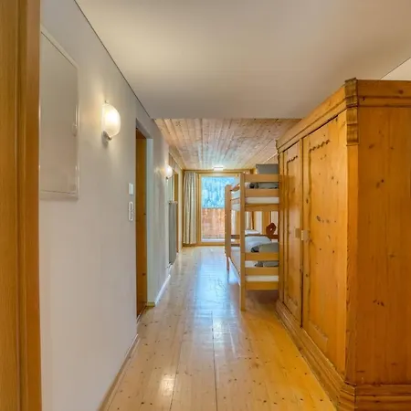 Aparthotel Hus24 *