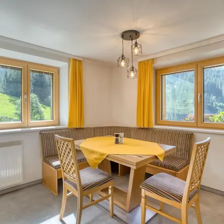 Hus24 Aparthotel Schröcken