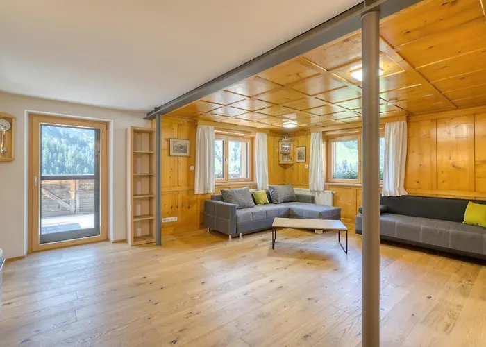 Hus24 3* Шрёккен